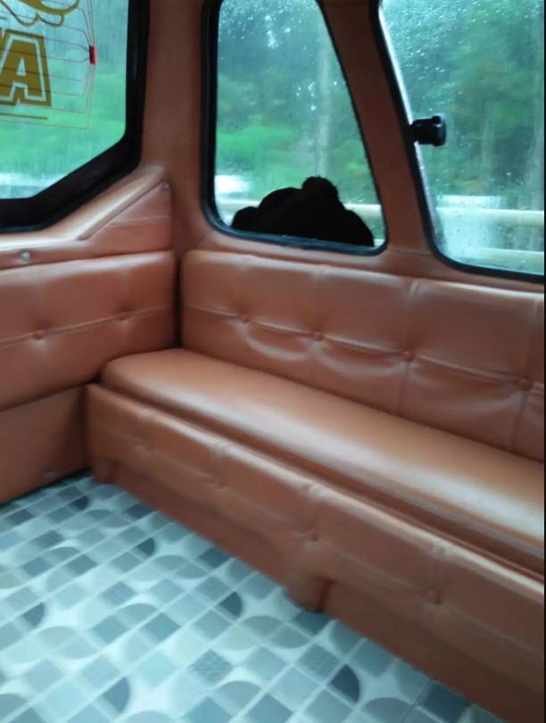 17 Potret kocak interior angkutan umum Berbagai sumber