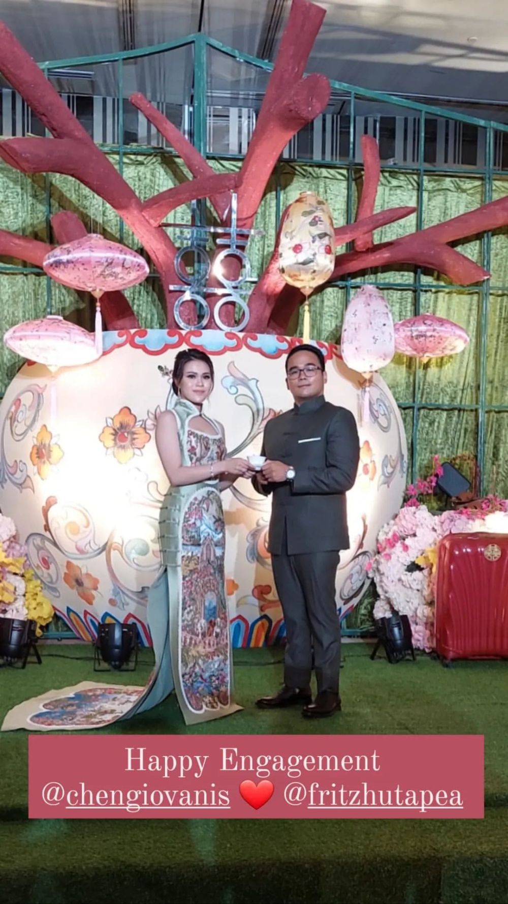 lamaran anak Hotman Paris © Instagram