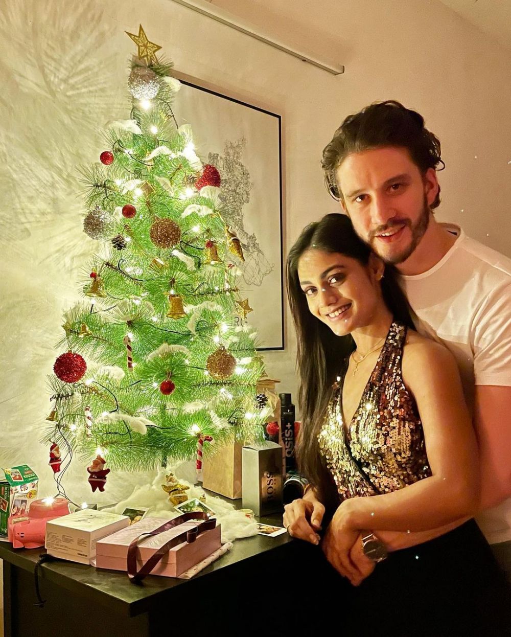 Anak Tapasya dipersunting pria bule © Instagram