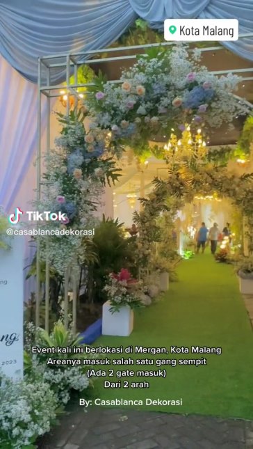 dekorasi pelaminan bak di gedung © TikTok