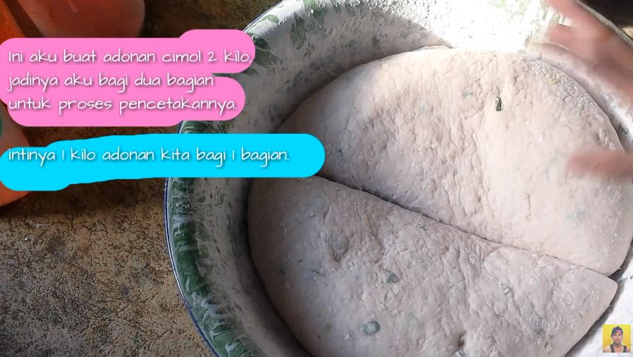 Tanpa perlu ditimbang, ini trik mencetak cimol agar bentuknya bulat mulus dan berukuran sama rata