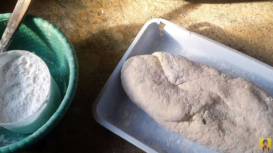 Tanpa perlu ditimbang, ini trik mencetak cimol agar bentuknya bulat mulus dan berukuran sama rata