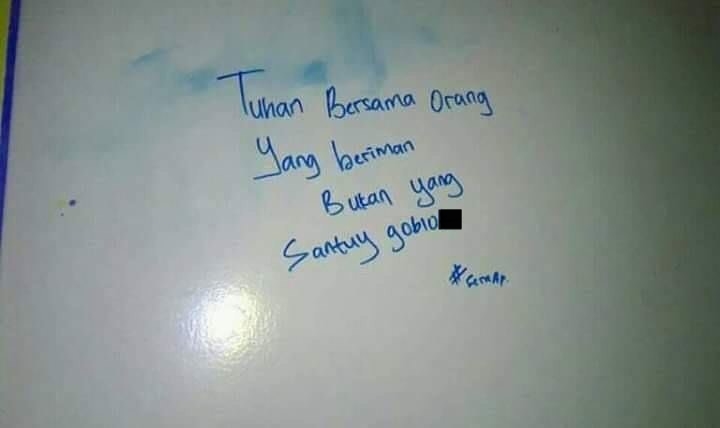 Potret kocak tulisan di tembok Berbagai sumber