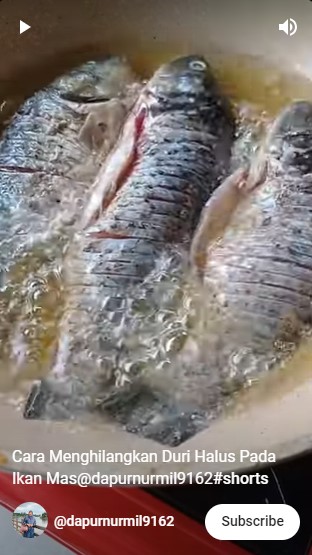 Tanpa difillet, ini cara mudah goreng ikan mas supaya duri halusnya aman dimakan