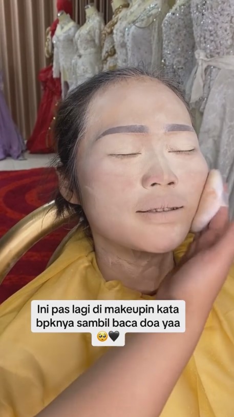 riasannya bak barbie © TikTok/@nurhasanah.azarya