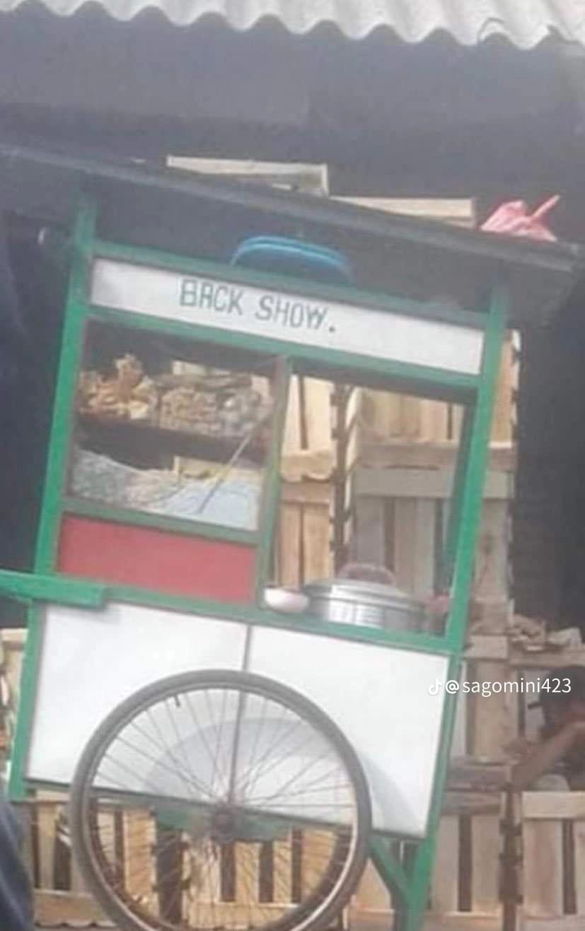 Tulisan di warung bikin belibet Berbagai sumber