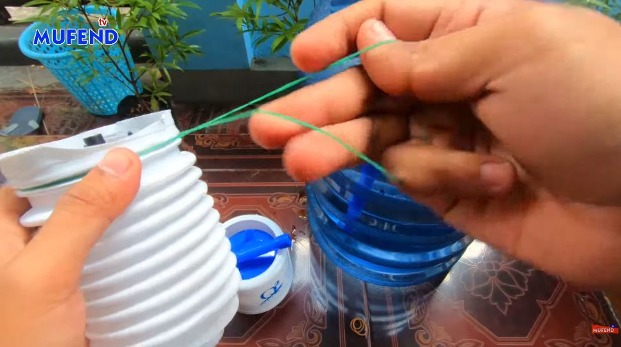 Nggak perlu beli baru, ini cara mudah memperbaiki pompa galon mampet pakai 1 alat sederhana