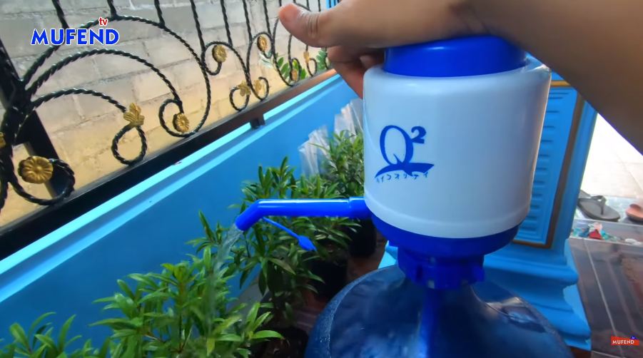 Nggak perlu beli baru, ini cara mudah memperbaiki pompa galon mampet pakai 1 alat sederhana