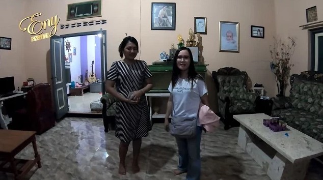 rumah Happy Asmara sebelum sesudah terkenal © berbagai sumber