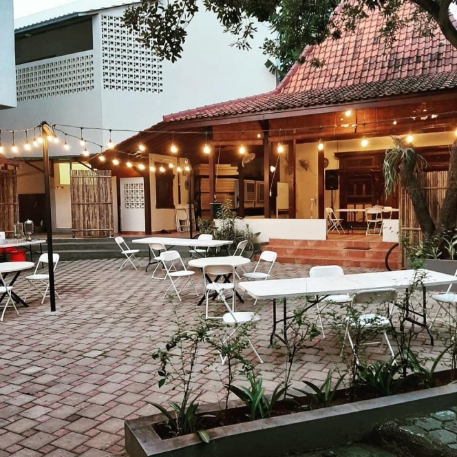 warung depan rumah artis © 2023 brilio.net