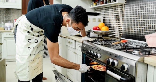 warung depan rumah artis © 2023 brilio.net