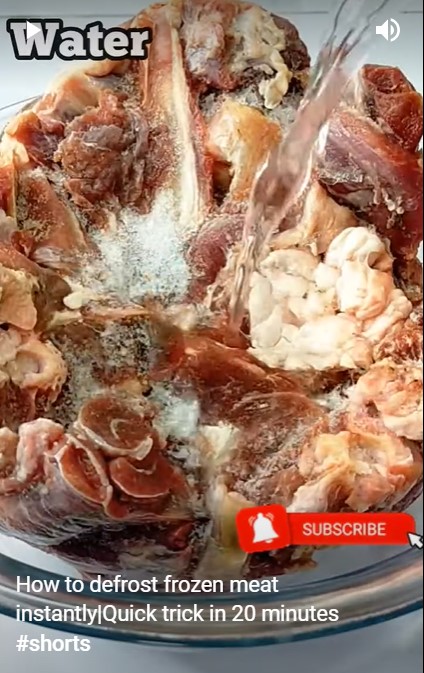 Tak perlu pakai cuka, ini cara mencairkan daging beku dalam 20 menit hanya dengan 2 bahan