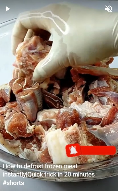 Tak perlu pakai cuka, ini cara mencairkan daging beku dalam 20 menit hanya dengan 2 bahan