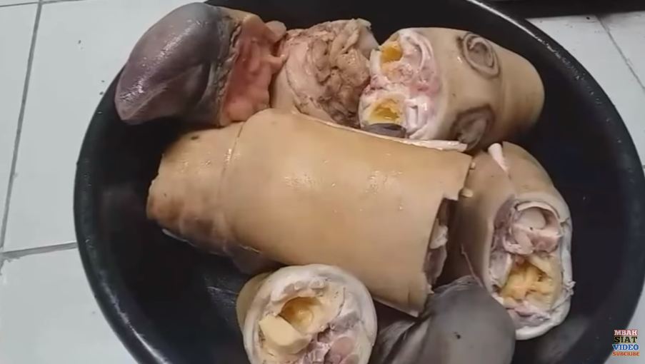 Trik praktis merebus kikil sapi agar empuk, kenyal, dan bebas bau cuma pakai 3 jenis rempah
