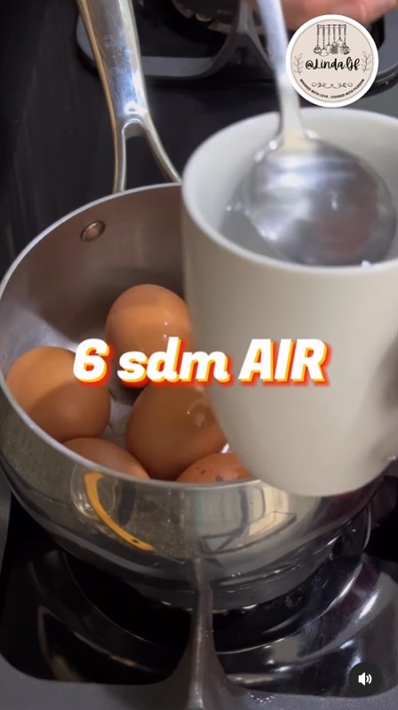 Lebih hemat gas, begini trik merebus telur dalam 5 menit agar matang sempurna dan nggak overcook