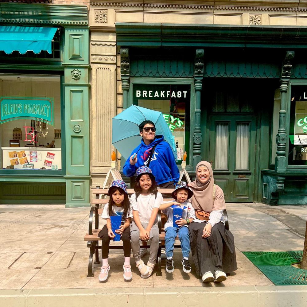 kebersamaan desta dan natasha kompak walau cerai © berbagai sumber kebersamaan desta dan natasha kompak walau cerai © berbagai sumber