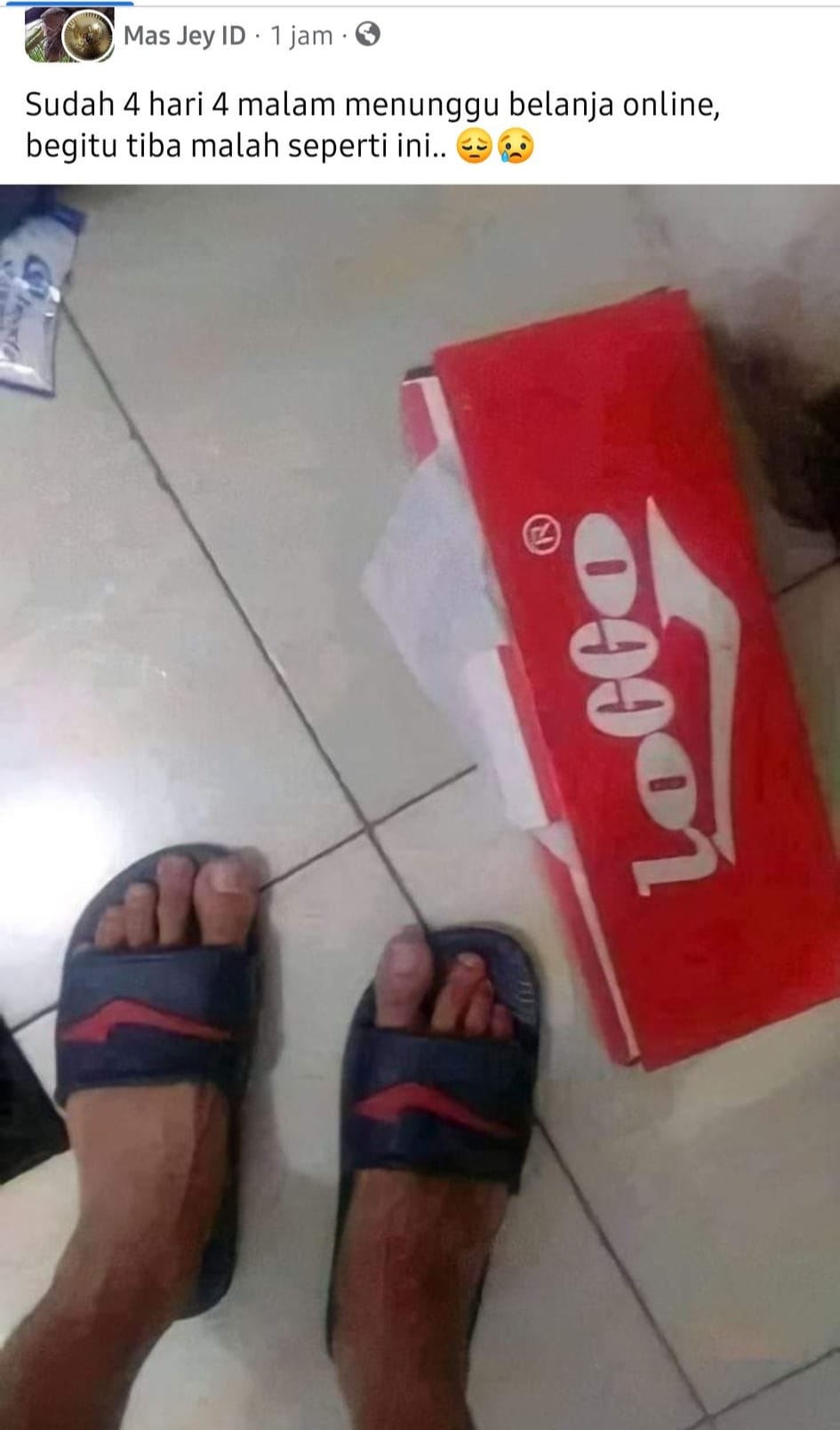 jualan sandal © berbagai sumber