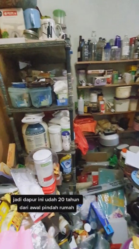 makeover dapur mama hobi nimbun barang © TikTok/@confidech_id makeover dapur mama hobi nimbun barang © TikTok/@confidech_id