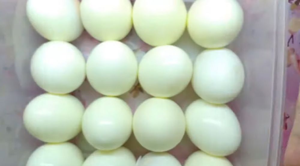 Trik merebus telur jumlah banyak hanya dalam 5 menit, bisa matang sempurna pakai 2 bahan dapur