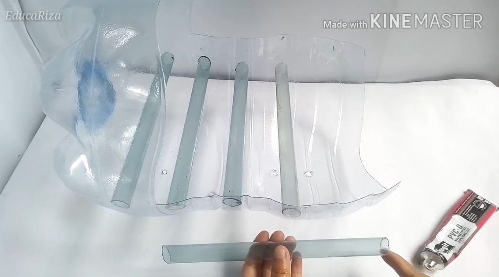 Tak perlu beli baru, trik bikin rak pengering piring dari galon bekas ini murah dan kreatif