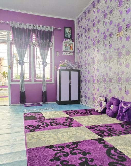 Rumah panggung ungu Instagramable  © Instagram Rumah panggung ungu Instagramable  © Instagram
