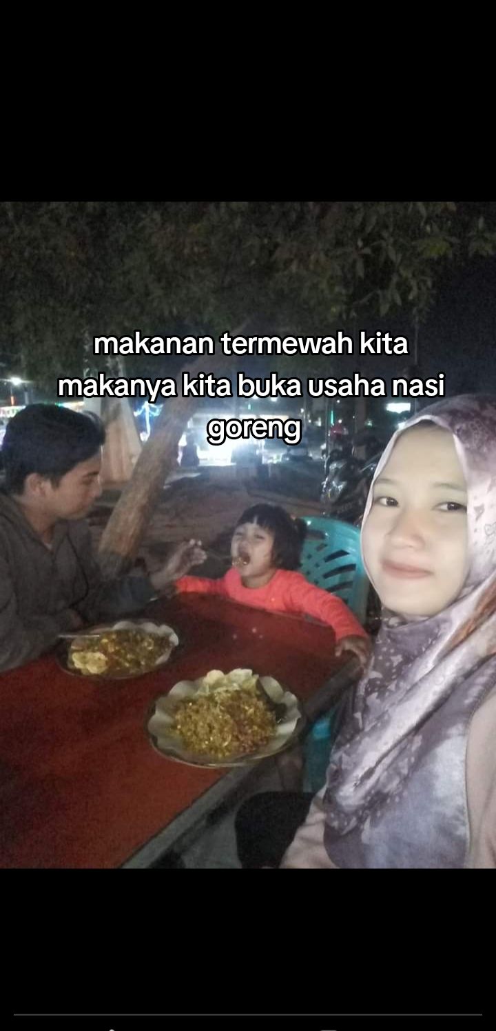 frugal living tukang nasi goreng © TikTok