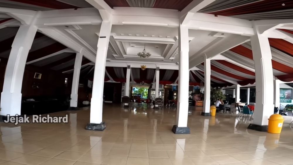 rumah mantan pacar bella bonita © YouTube