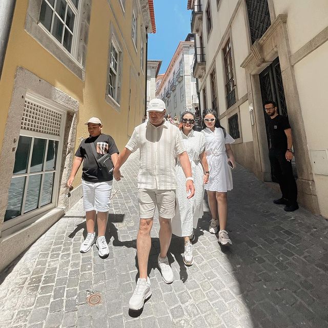 Krisdayanti liburan ke Portugal © Instagram