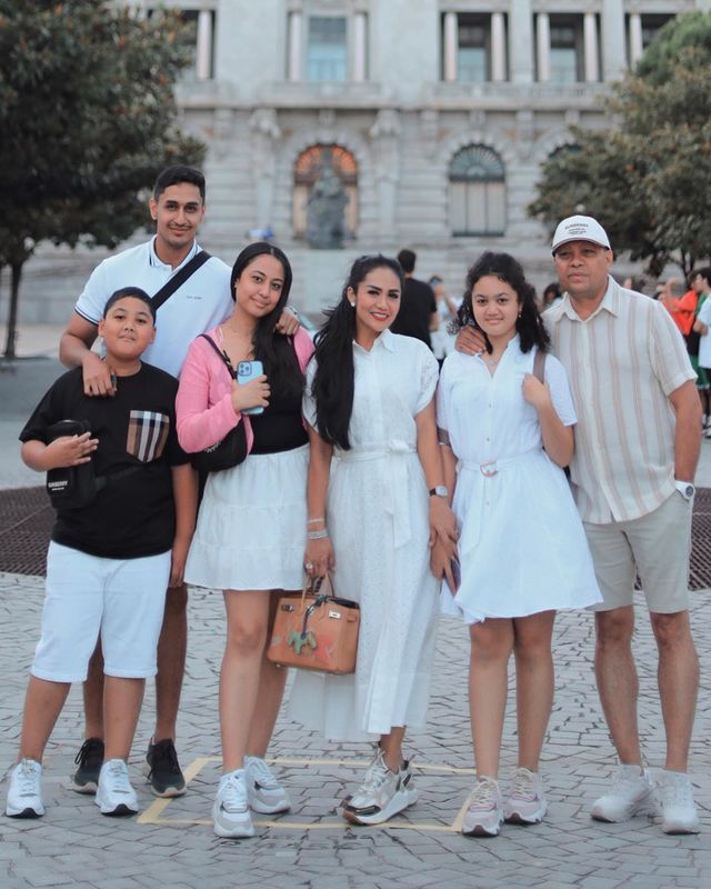 Krisdayanti liburan ke Portugal © Instagram