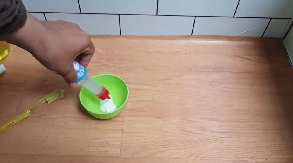 Tak perlu sabun, begini trik ampuh membersihkan karat di rice cooker pakai 2 bahan