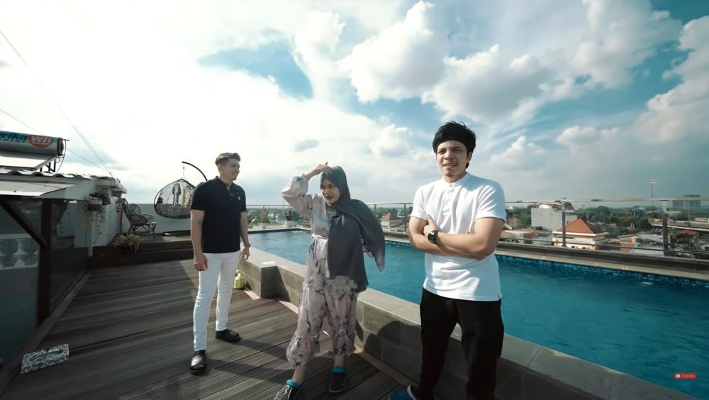  kolam renang mewah dan estetik di hunian seleb © berbagai sumber