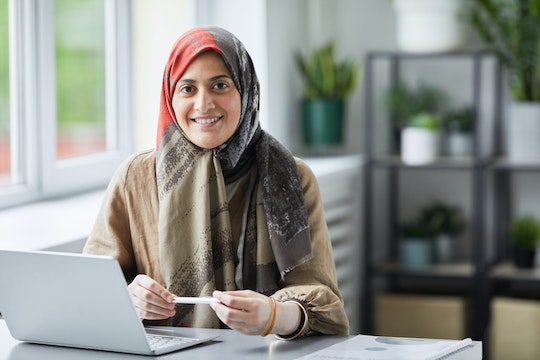 Kata-kata motivasi kerja islami yang inspiratif © 2023 brilio.net Kata-kata motivasi kerja islami yang inspiratif © 2023 brilio.net