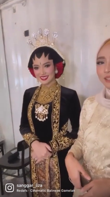 pengantin paes hijab jogja putri © TikTok/@sanggar.liza