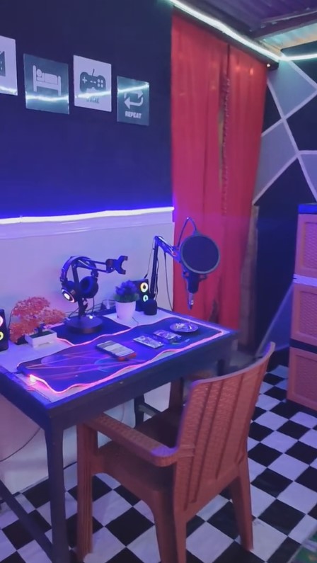 dikira gudang ternyata kamar eksklusif © TikTok/@valentinon_nahose