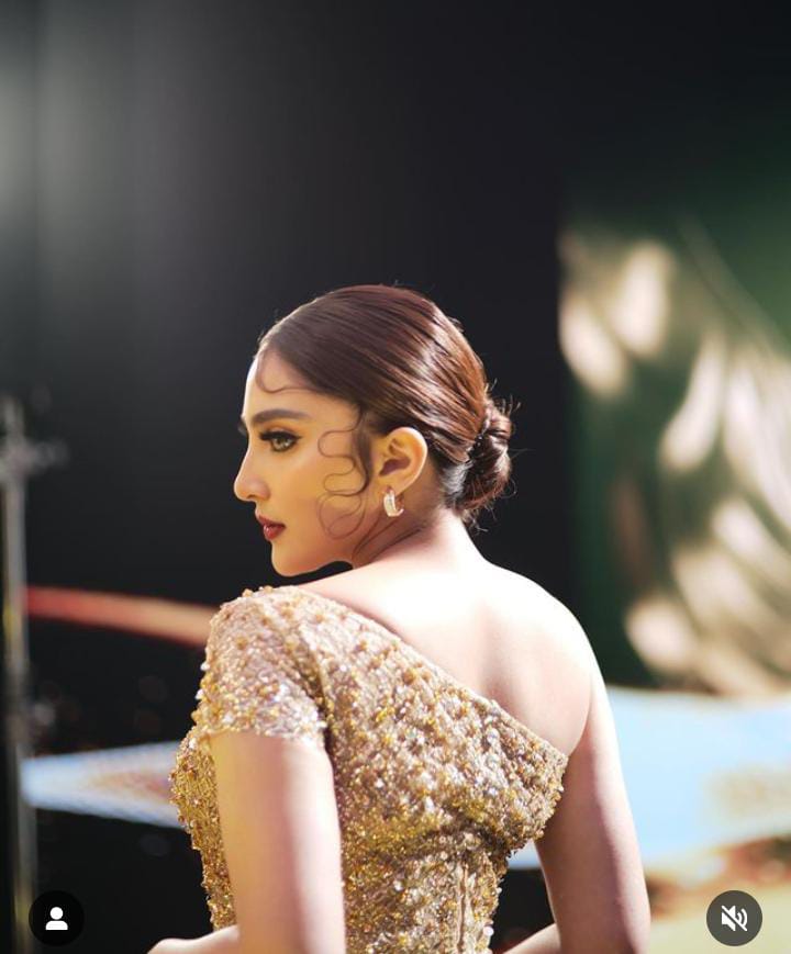 artis blasteran bersanggul © 2023 brilio.net artis blasteran bersanggul © 2023 brilio.net