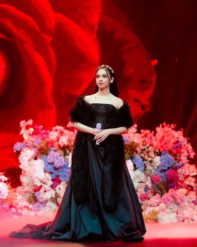 Penyanyi Indonesia ikut kompetisi di luar negeri © berbagai sumber Penyanyi Indonesia ikut kompetisi di luar negeri © berbagai sumber