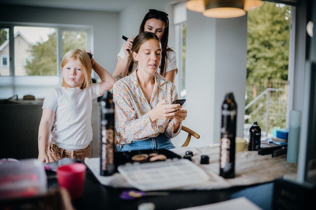 Arti mimpi punya rambut panjang  menurut primbon Jawa © 2023 brilio.net