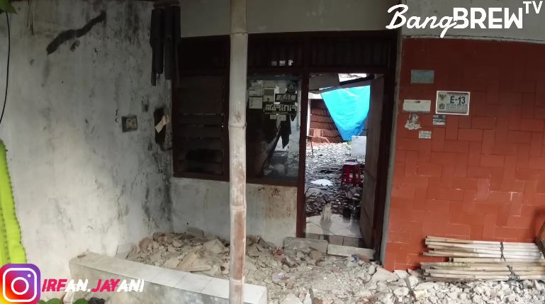 putri mantan model © YouTube putri mantan model © YouTube