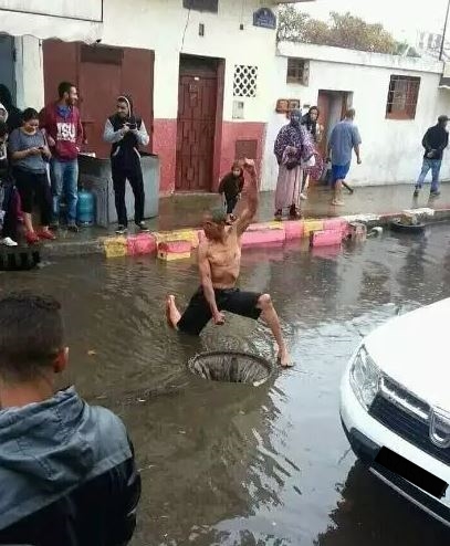 Potret kocak kelakuan orang pengen selalu terlihat keren Berbagai sumber