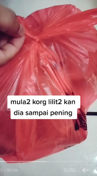 Jangan langsung digunting atau dirobek, ini cara mudah membuka ikatan tali mati di kresek