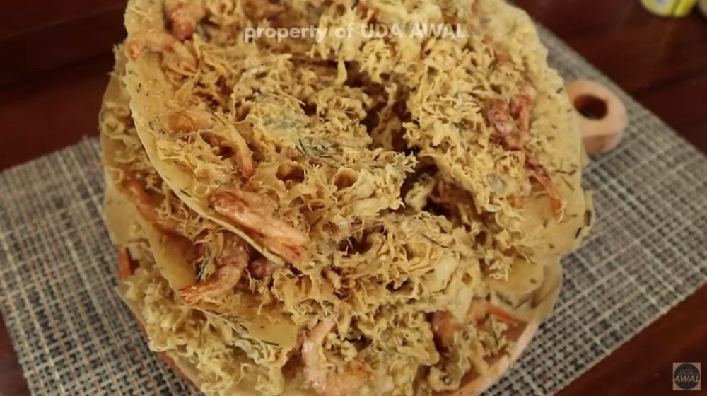 Trik bikin rempeyek udang ala restoran Padang agar lebih tebal, keriting, dan tetap renyah seharian