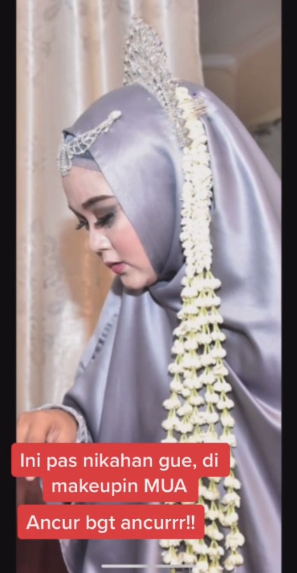 manten makeup ulang karena riasan MUA jelek © TikTok/@kuraaaaaa88 manten makeup ulang karena riasan MUA jelek © TikTok/@kuraaaaaa88