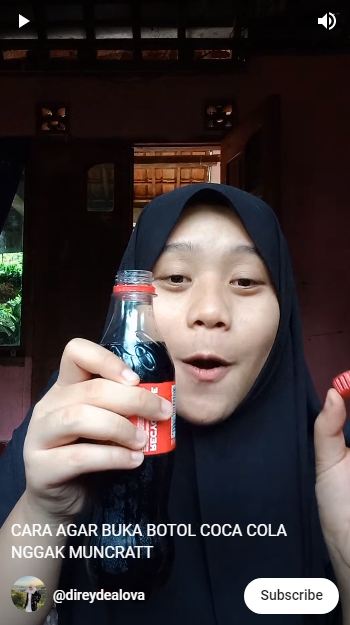 Tanpa pakai alat apa pun, ini trik praktis membuka botol minuman bersoda agar tidak tumpah
