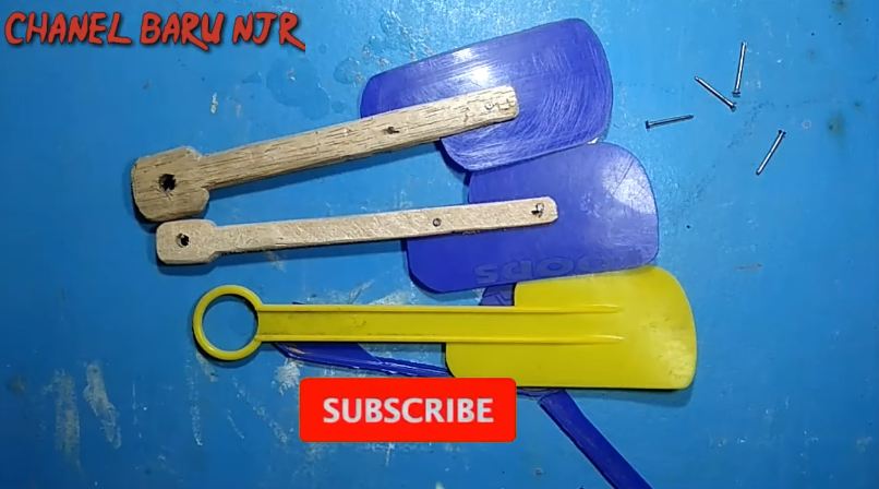 Nggak perlu beli baru, ini cara menyulap tutup toples jadi spatula plastik estetik