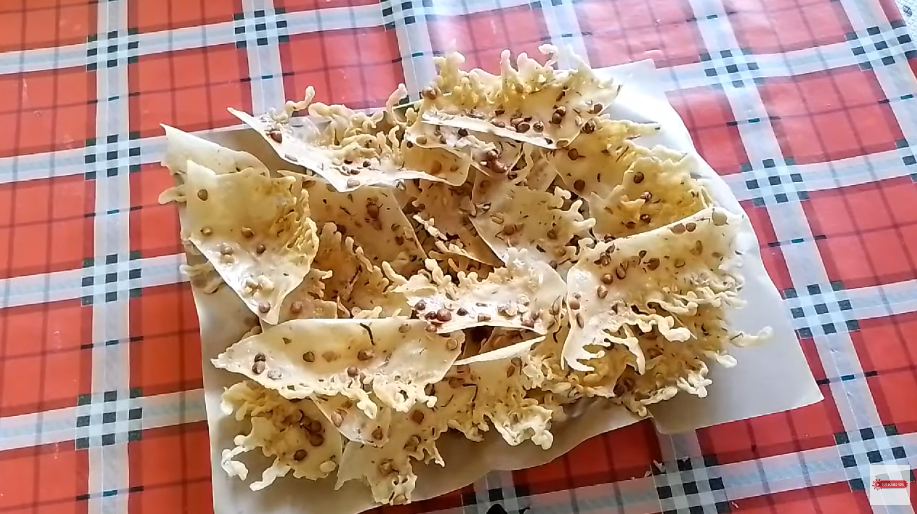 Tanpa telur dan santan, ini cara bikin adonan peyek yang gurih dan renyah cuma tambah 1 jenis larutan