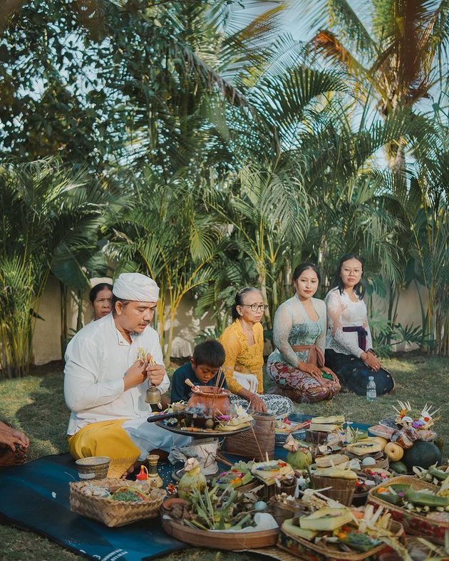 farah quinn gelas melaspas villa mewah © instagram