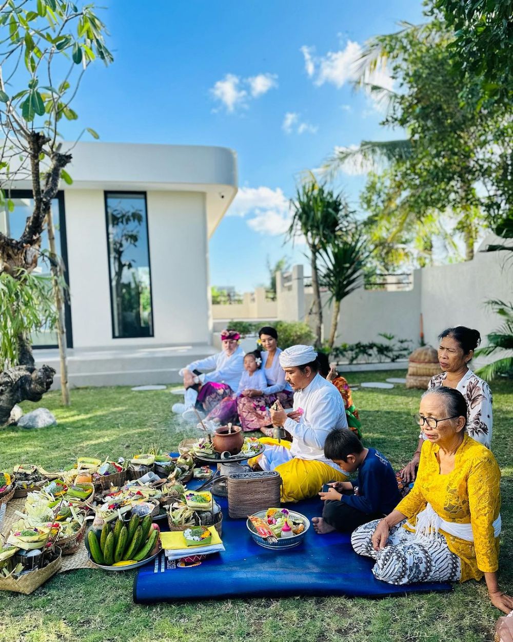 farah quinn gelas melaspas villa mewah © instagram