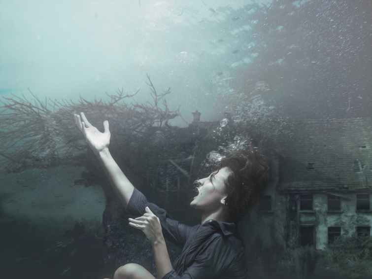 Arti mimpi diterjang tsunami punya beragam makna © 2023 brilio.net Arti mimpi diterjang tsunami punya beragam makna © 2023 brilio.net