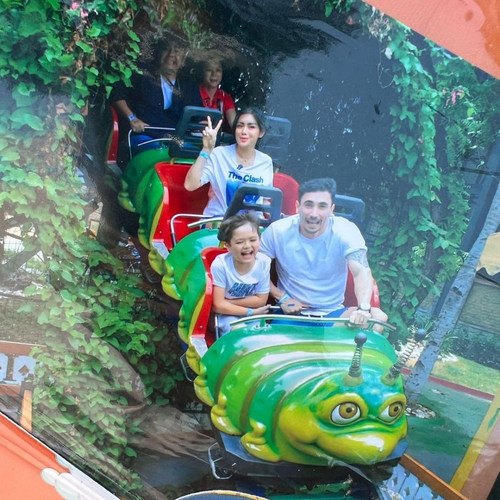 momen jedar ajak karyawan rayakan ulang tahun anak sulungnya © berbagai sumber