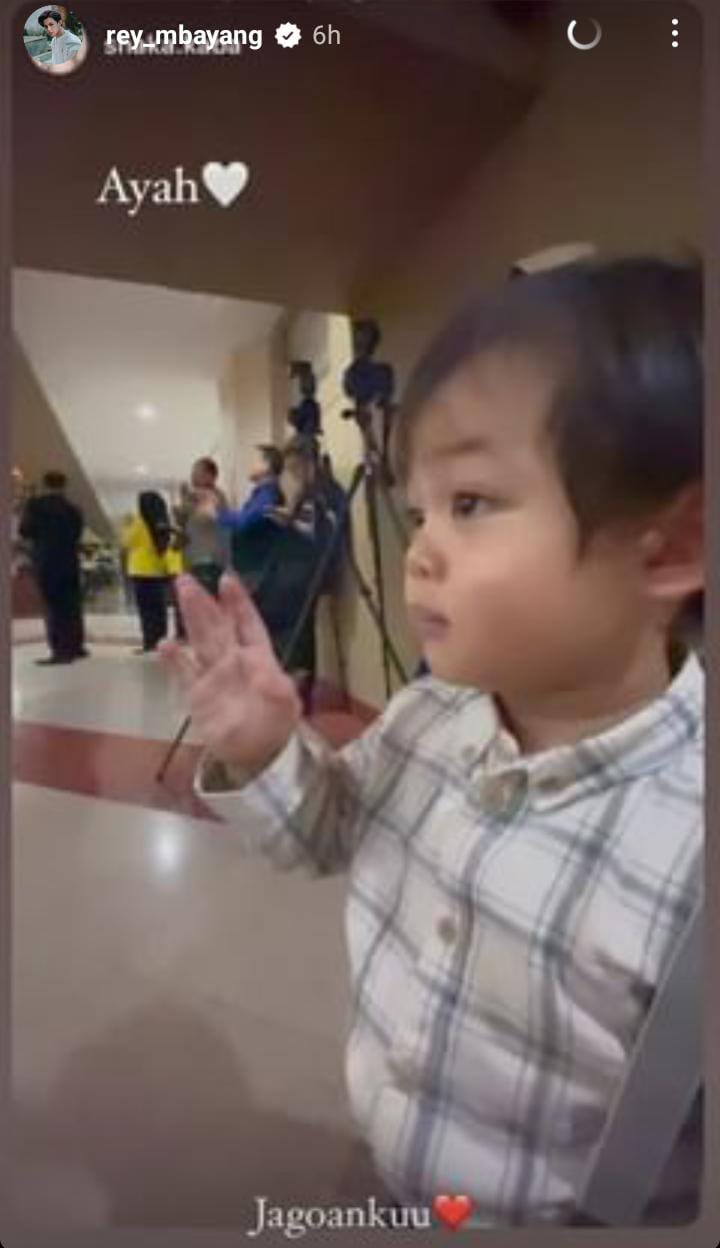 rey mbayang wisuda © 2023 brilio.net